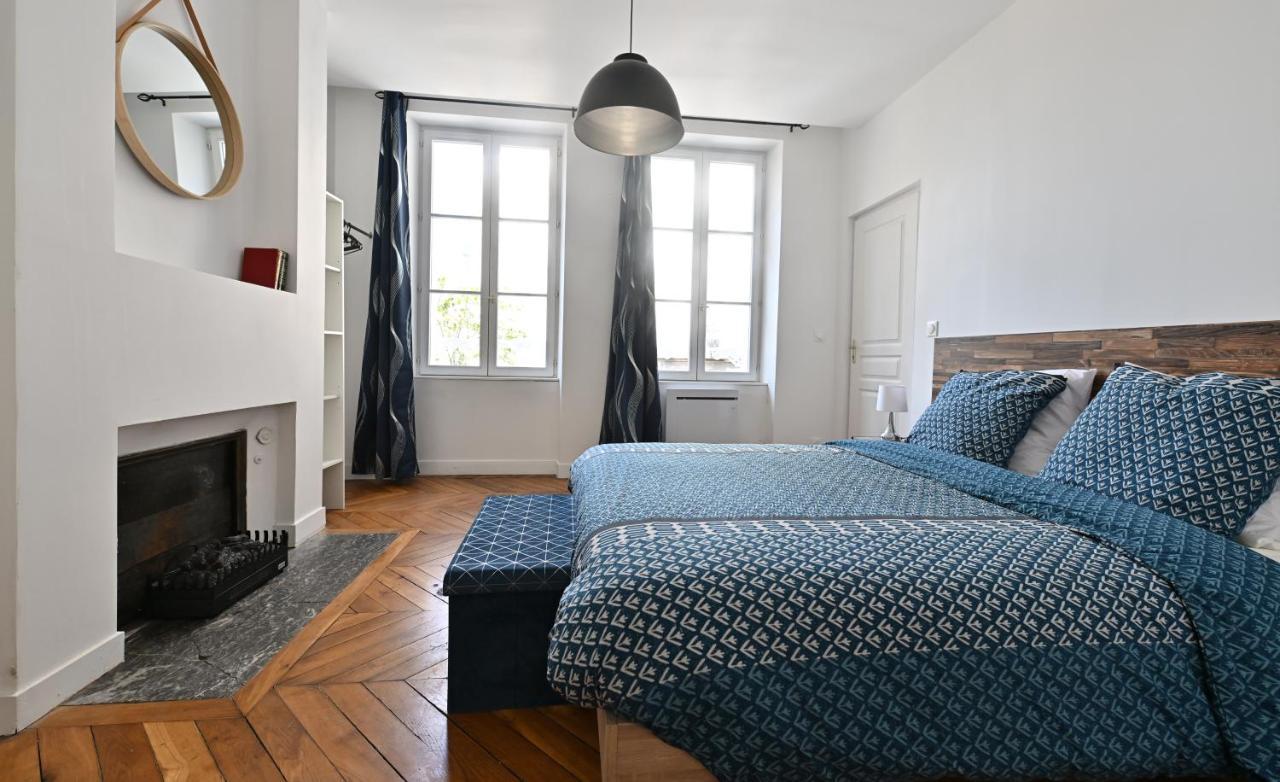 3 Appartements Premium Au Pied De La Cathedrale - Hypercentre サンス エクステリア 写真