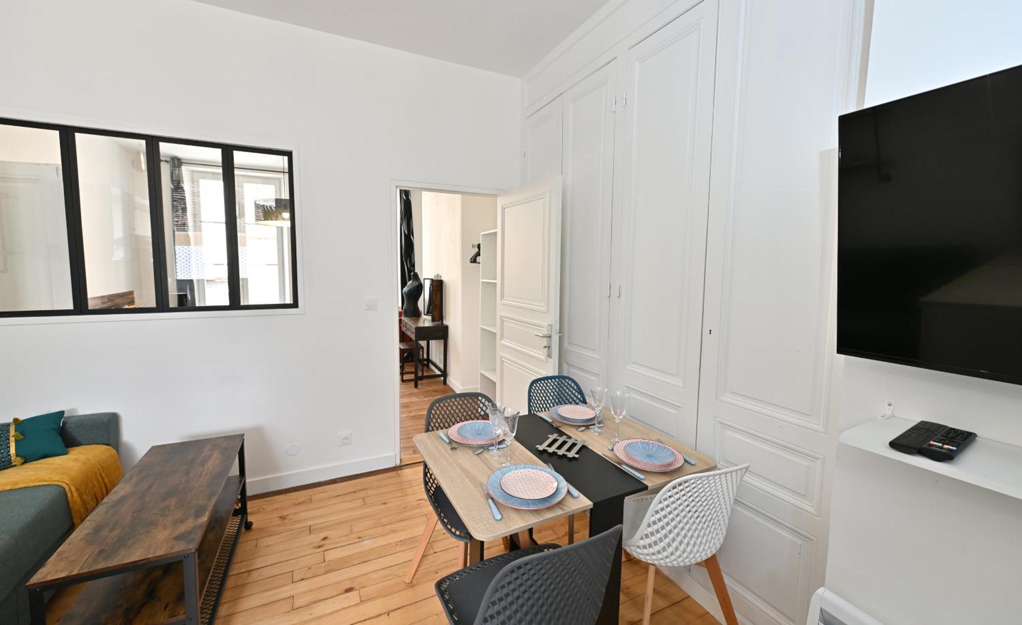 3 Appartements Premium Au Pied De La Cathedrale - Hypercentre サンス エクステリア 写真