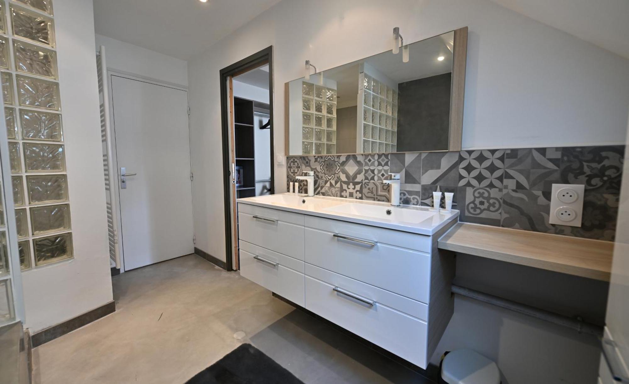3 Appartements Premium Au Pied De La Cathedrale - Hypercentre サンス 部屋 写真