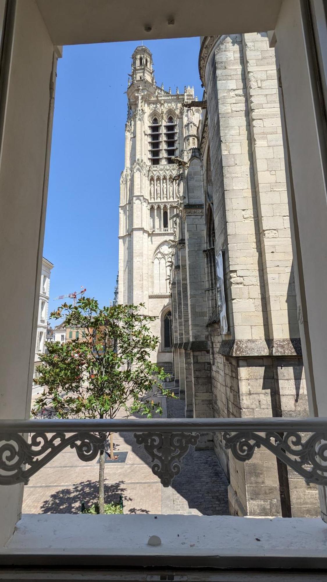 3 Appartements Premium Au Pied De La Cathedrale - Hypercentre サンス 部屋 写真