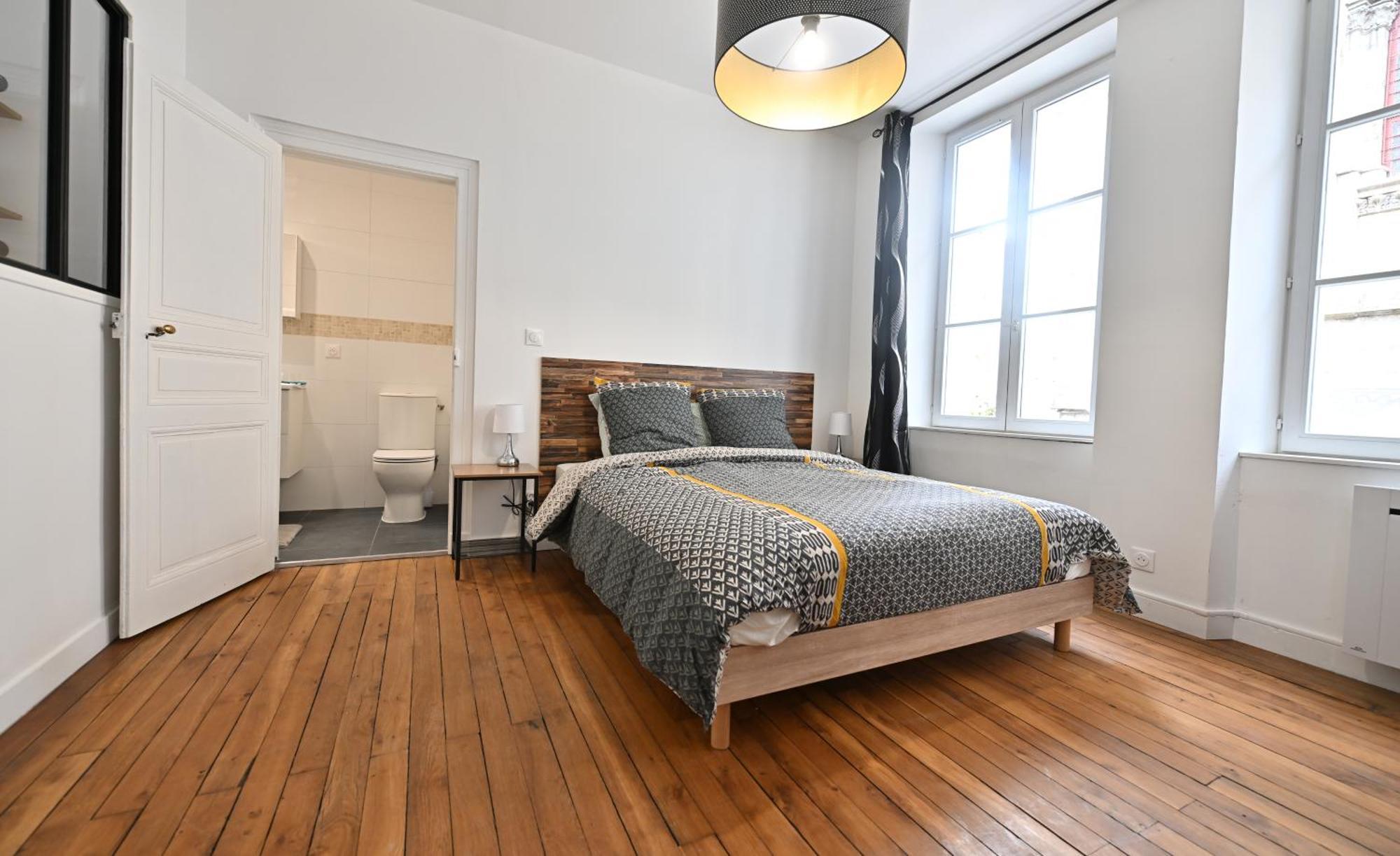 3 Appartements Premium Au Pied De La Cathedrale - Hypercentre サンス 部屋 写真